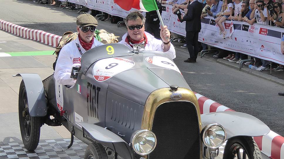 Британцы Дуглас Мартин и Брайан Торни стартуют под итальянским флагом на итальянском Fiat 501 S 1922 года