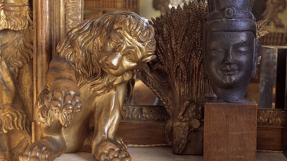 Статуя льва в квартире мадемуазель Шанель в Париже
