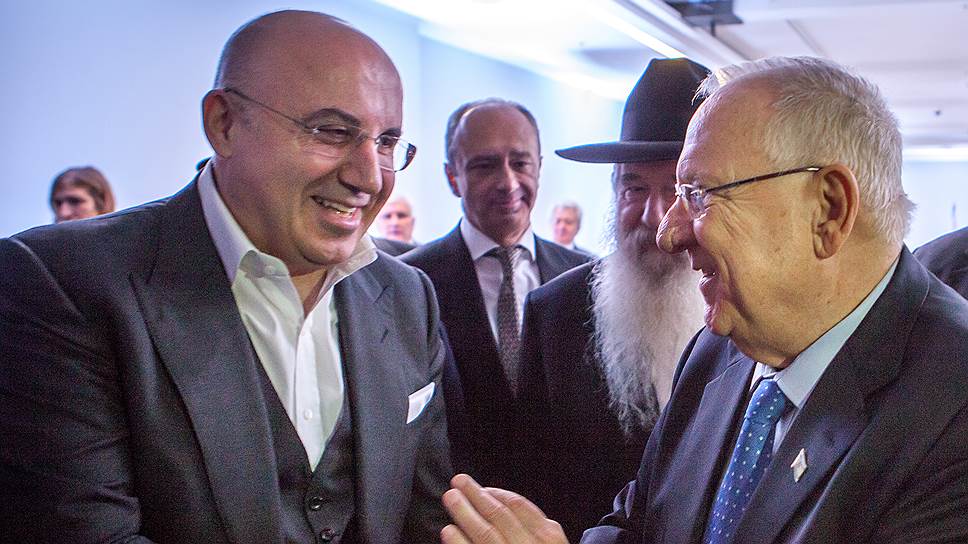 Председатель израильско-российского делового совета Теймураз Хихинашвили (Бен-Йегуда) и президент Израиля Реувен Ривлин