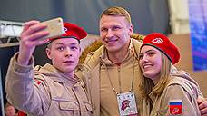 Молодые ребята со всех регионов России с гордостью носят юнармейскую форму и мечтают в будущем стать кадровыми военными