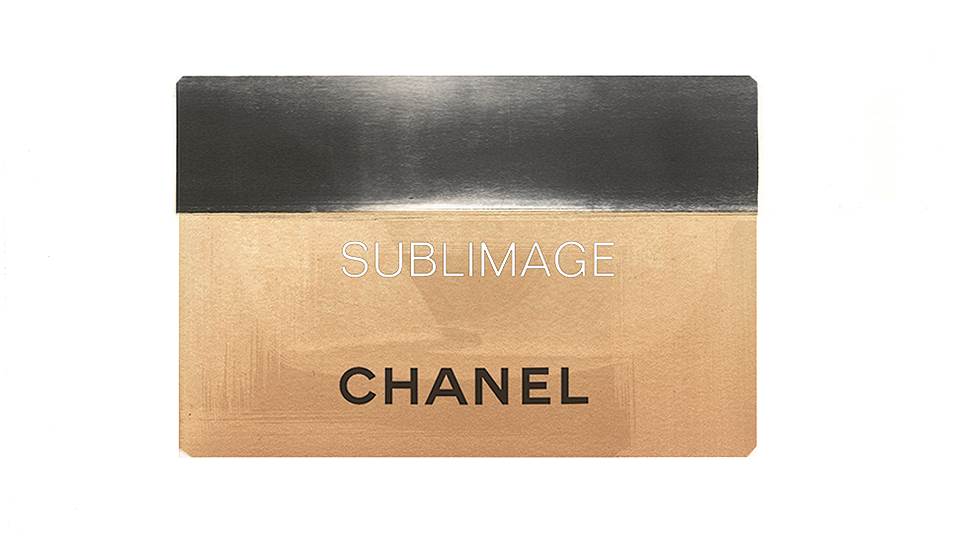 Средство по уходу за кожей Chanel: Sublimage 
