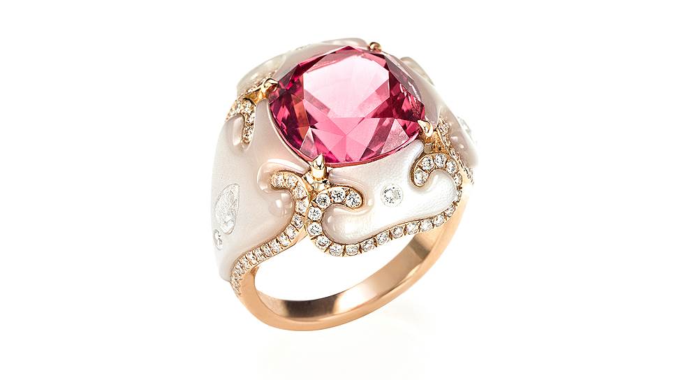 Кольцо The Art of Inlay, розовое золото, перламутр, бриллианты, шпинель 
