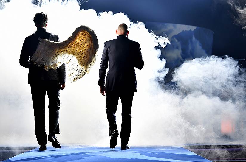 Фрагмент шоу в Цюрихе, актер Мартин Грант и Жорж Керн, CEO Breitling 
