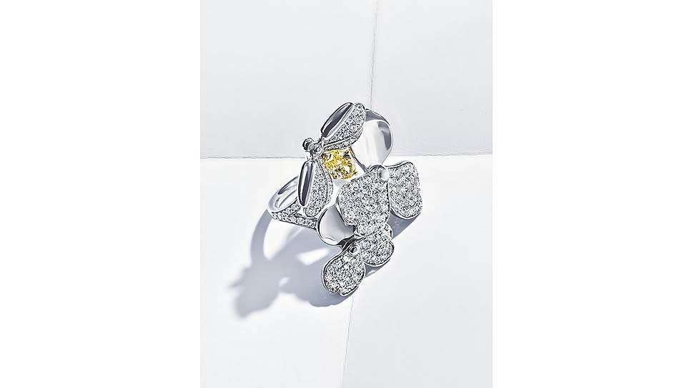 Кольцо Paper Flowers, платина, желтый и белые бриллианты 
