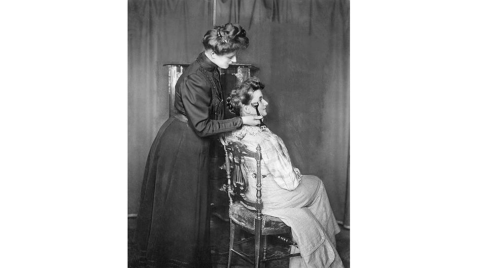 Новомодный роликовый массаж помогал держать кожу в тонусе, Германская империя, 1907 год