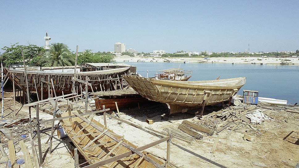 Сооружение традиционной арабской лодки дау