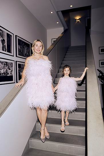 Одинаковые платья для мамы и дочки, выполненные в ателье «Ли-Лу»