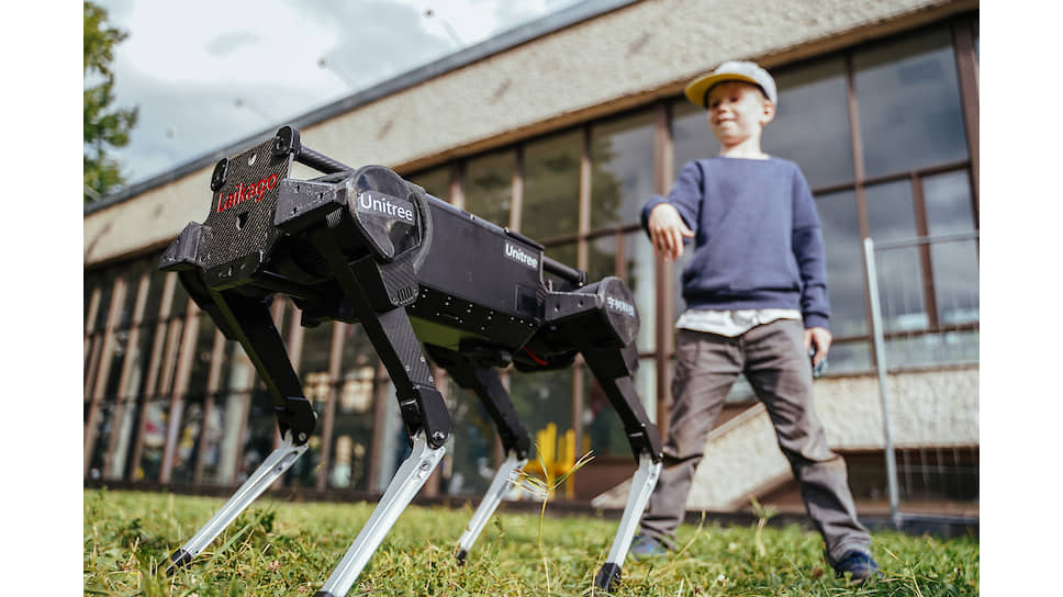 Четвероногий робот-пес Laikago на международном фестивале науки и технологий Geek Picnic-2019