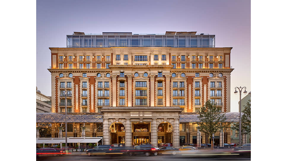Вид на отель The Ritz-Carlton в Москве