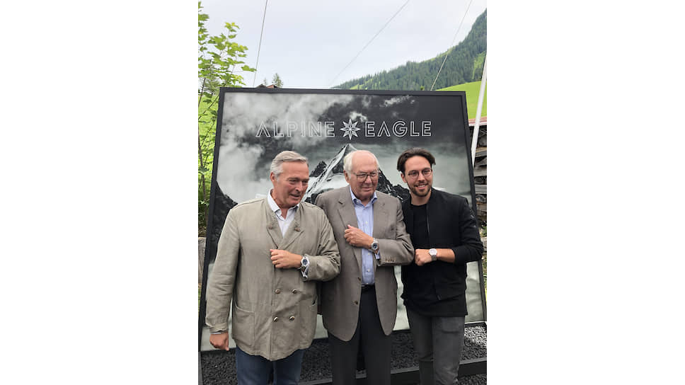 К созданию новой модели приложили руку три поколения семьи Карла-Фридриха Шойфеле: он сам (слева), его отец Карл Шойфеле (в центре) и его сын Карл-Фриц Шойфеле