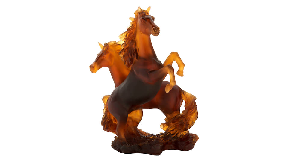 Скульптура лошадей от Daum