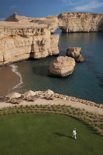 Пляж отеля Shangri La Oman
