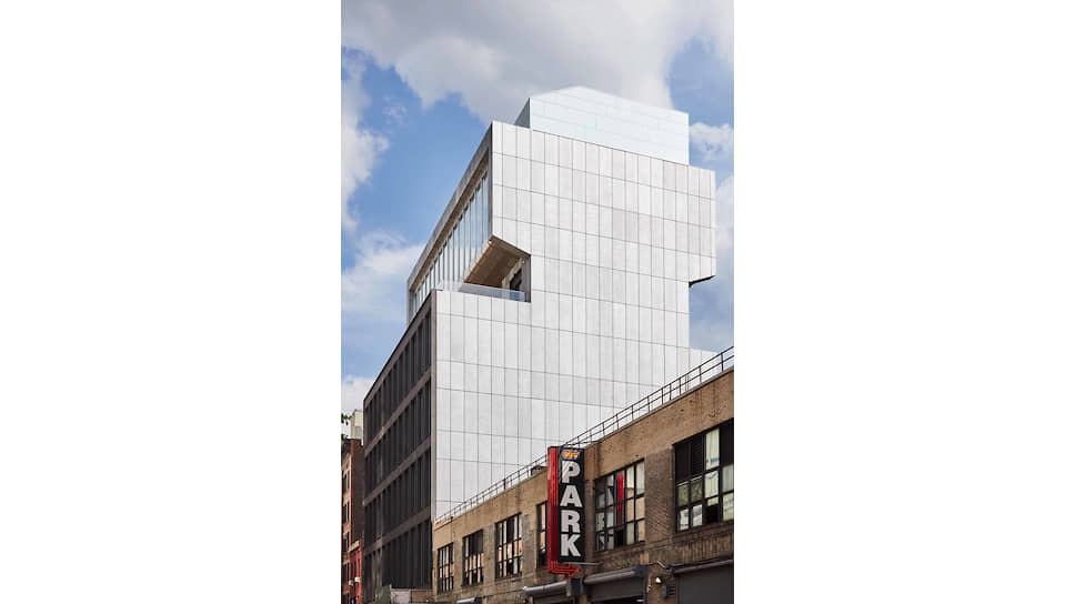 Новое восьмиэтажное здание в нью-йоркском Челси позволило Pace официально стать самой большой по площади частной галереей в мире
