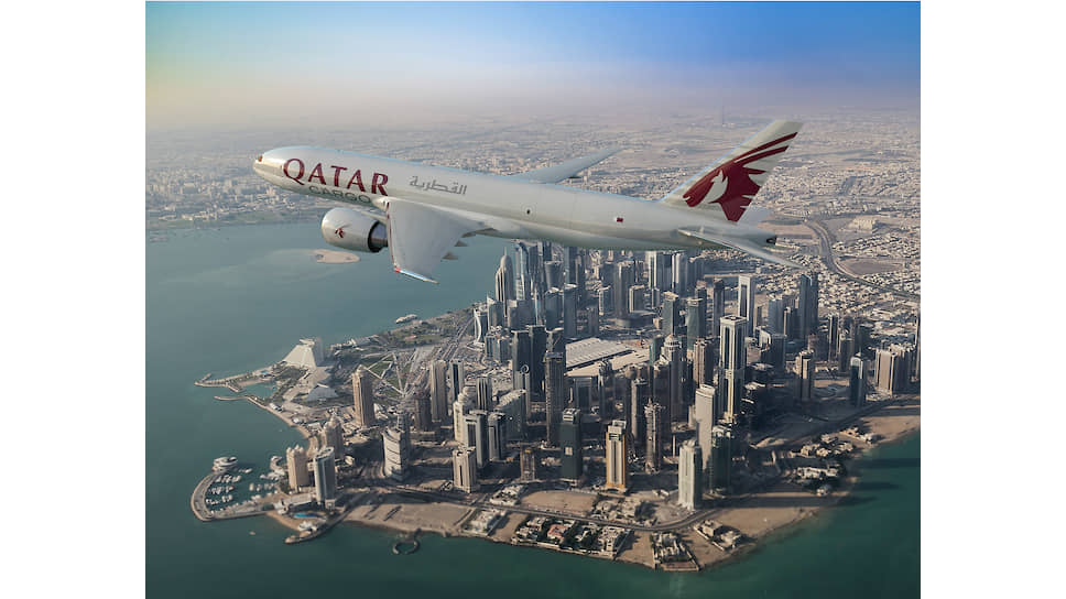 Qatar Airways — первая авиакомпания на Ближнем Востоке, которая осуществляет перелеты в столицу Ботсваны. Авиарейсы в Габороне выполняются на самолете Airbus 350 трижды в неделю