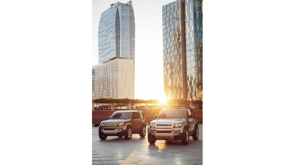 Фото из рекламной кампании часов Defy 21 Land Rover Edition