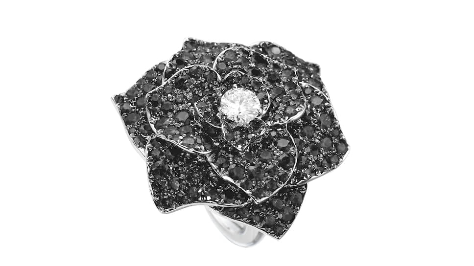 Кольцо Rose, Piaget, белое золото, черные и белые бриллианты