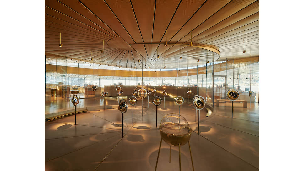 Зал музея-ателье Audemars Piguet, где представлены модели класса Grande Complications 