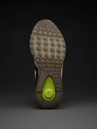 Новая модель кроссовок Ecco ST1 