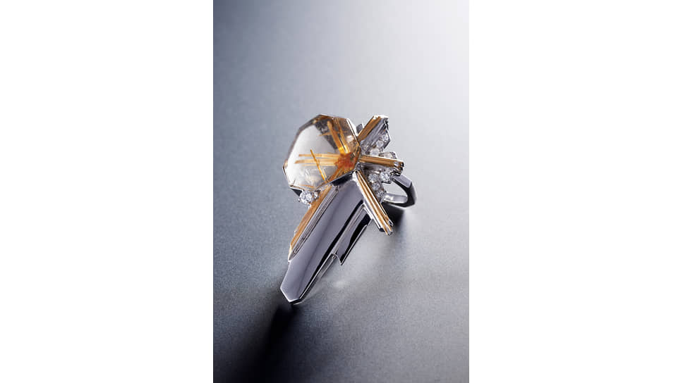 Кольцо-подвеска, белое и желтое золото, рутилированный звездчатый кварц, бриллианты, 2002 год
