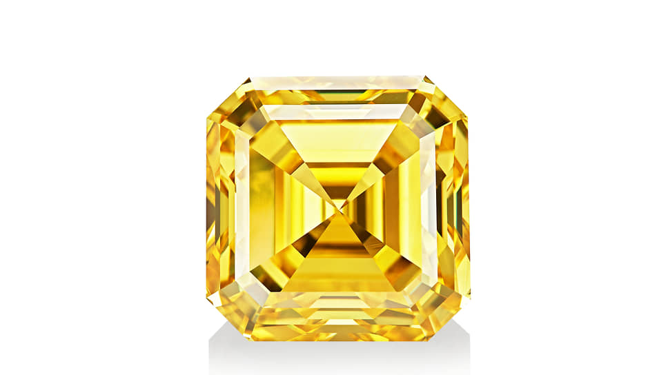 Бриллиант «Жар-птица», 20,69 карата, огранка «ашер», цвет Fancy Vivid Yellow, чистота VS1, огранен из алмаза весом 34,17 карата, добытого в месторождении Эбелях (прииск «Маят») в 2017 году