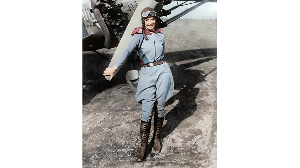 Американка Элинор Смит получила права пилота в 16 лет. В 1931 году она установила рекорд высоты в 32 576 футов (9,929 км) с часами Longines на руке