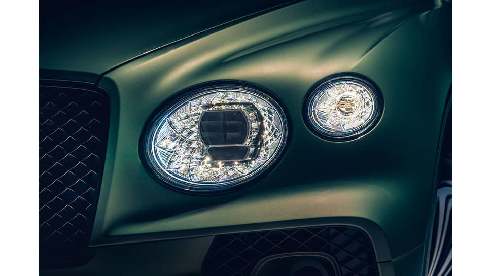 Автомобиль Bentley Bentayga, 2020 год