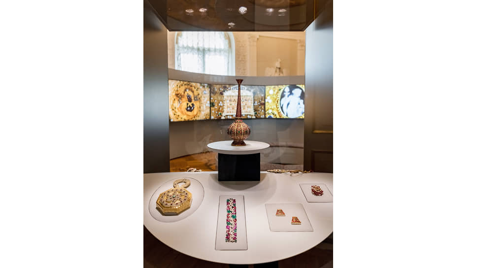 Выставка «Cartier: продолжая историю. Шедевры декоративно-прикладного искусства Эрмитажа и ювелирное наследие дома Cartier»