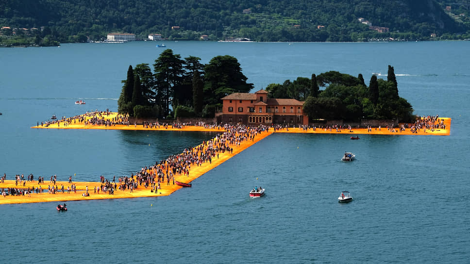 Инсталляция «Плавающие пирсы» Христо и Жанны-Клод на озере Изео, Италия