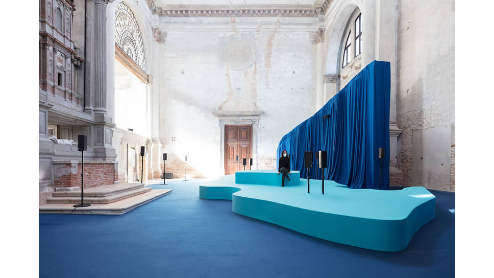 Выставка Талой Хавини «The Soul Expanding Ocean №1» в венецианском пространстве Ocean Space