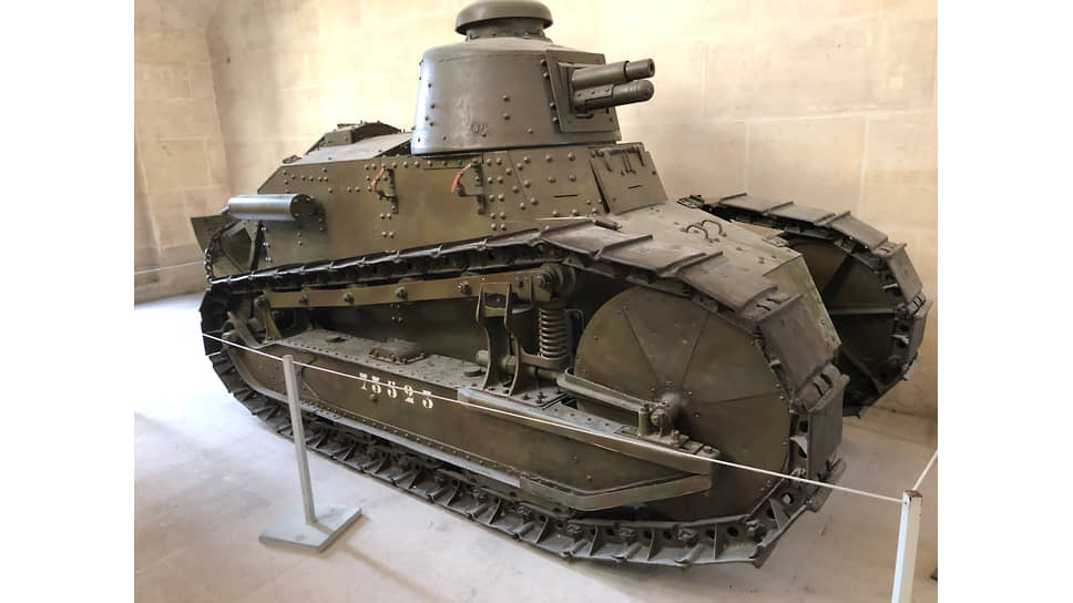 Модель французского танка Renault 