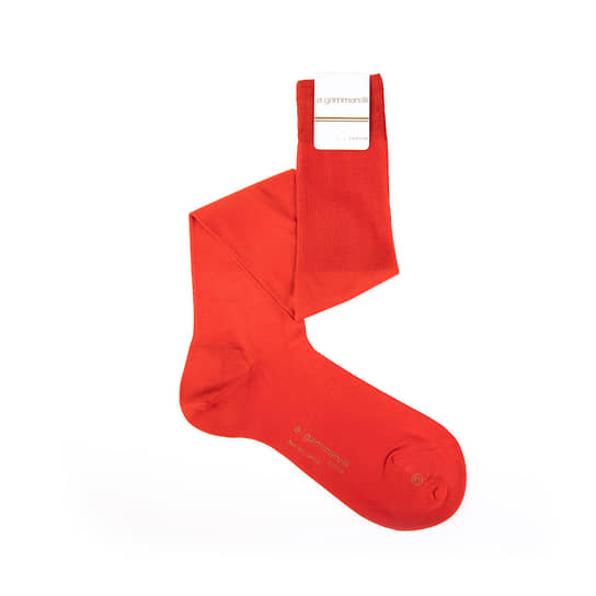 Ярко-красные носки от Gammarelli — настоящая легенда модного мира