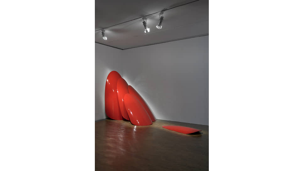 «Красные ногти» на выставке Мартина Маржелы
