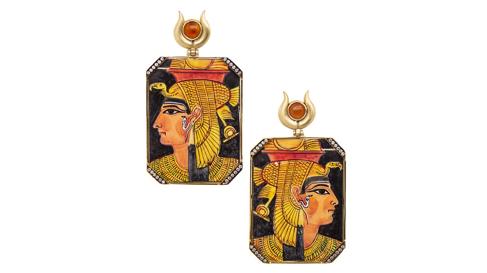 Silvia Furmanovich, серьги Egyptian Miniature Portrait, золото, бриллианты, карнелиан, сапфиры, эмаль