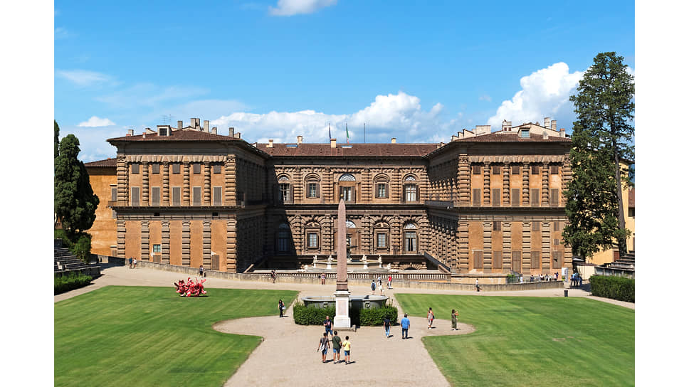 Палаццо Питти, Флоренция. За свою артистическую карьеру Микеланджело заработал в пять с лишним раз больше, чем стоит этот дворец