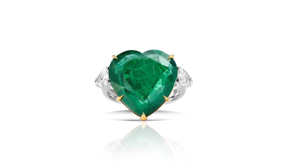 Parure Atelier, кольцо с замбийским изумрудом огранки «сердце» (10,71 карата) и бриллиантами