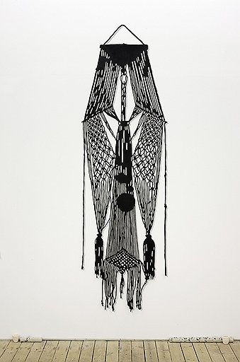 Аманда Росс-Хо. «Белая богиня 24», 2009. Ярмарка Frieze, галерея The Approach