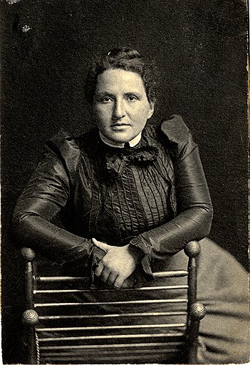 Гертруда Стайн, около 1903 года
