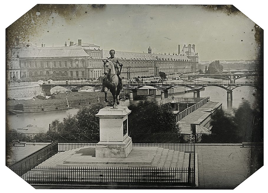 Винсент Шевалье. «Вид Парижа – Сена, Лувр и памятник Генриху IV», 1840, Sotheby’s, эстимейт €60-80 тыс.

