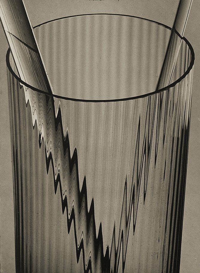 Вилли Цильке, «Преломление в стекле I», 1929, Sotheby’s, эстимейт €15-20 тыс.
