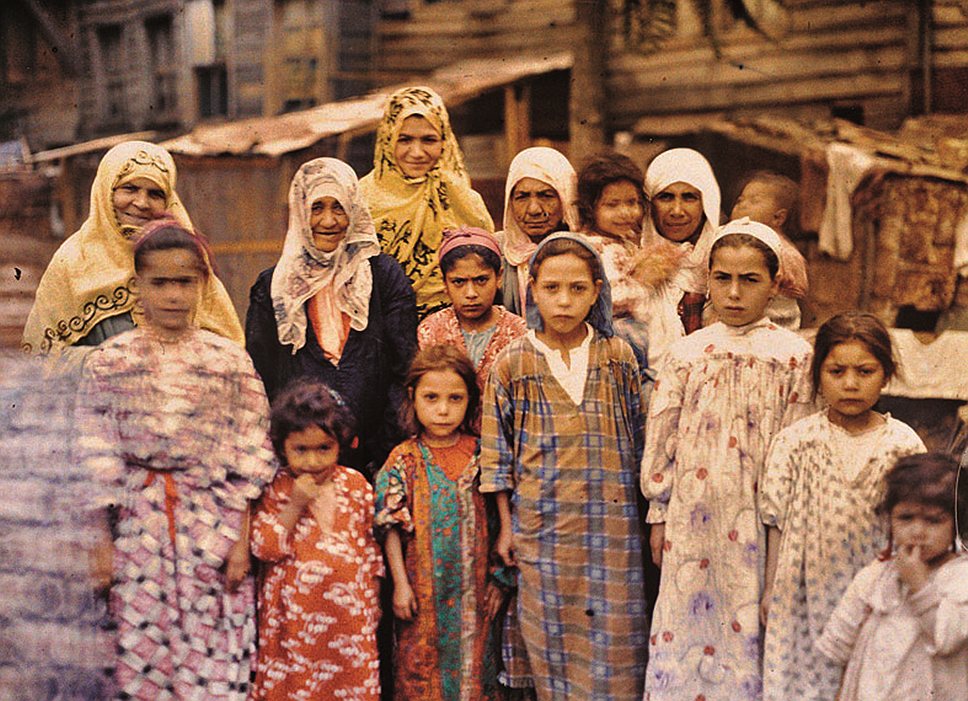 Стефан Пассет, Турция, Стамбул. «Армянские женщины и девочки», сентябрь 1912 года
