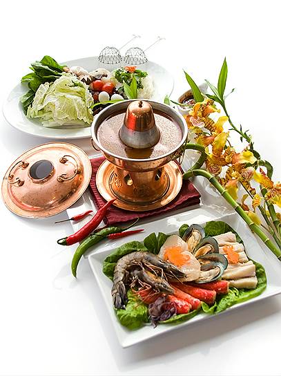 14 февраля в ресторане Asia Hall можно вдвоем готовить мясо и морепродукты в &quot;Китайском самоваре&quot; 