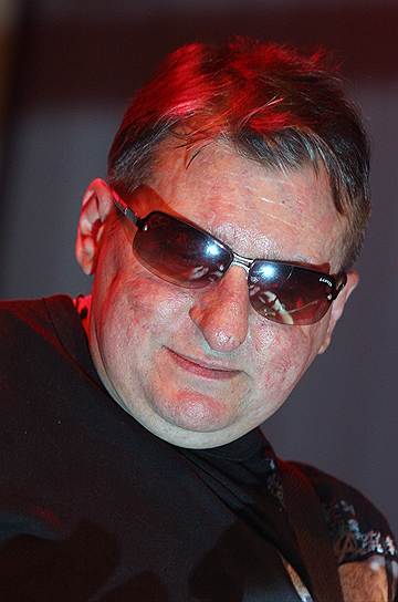 27 февраля 2009 года
умер музыкант группы «Странные игры» Григорий Сологуб (47 лет)