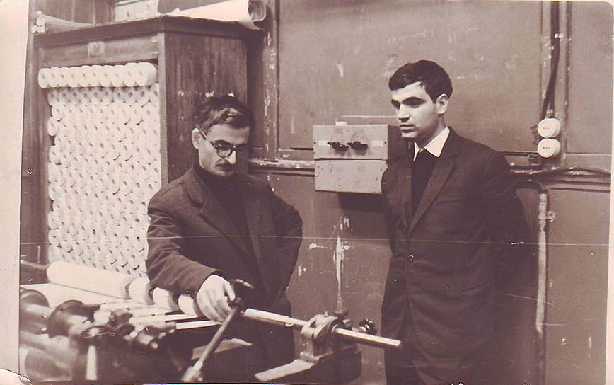 Марлен Хуциев и Геннадий Шпаликов во время работы над фильмом &quot;Мне двадцать лет&quot;, 1963 год 