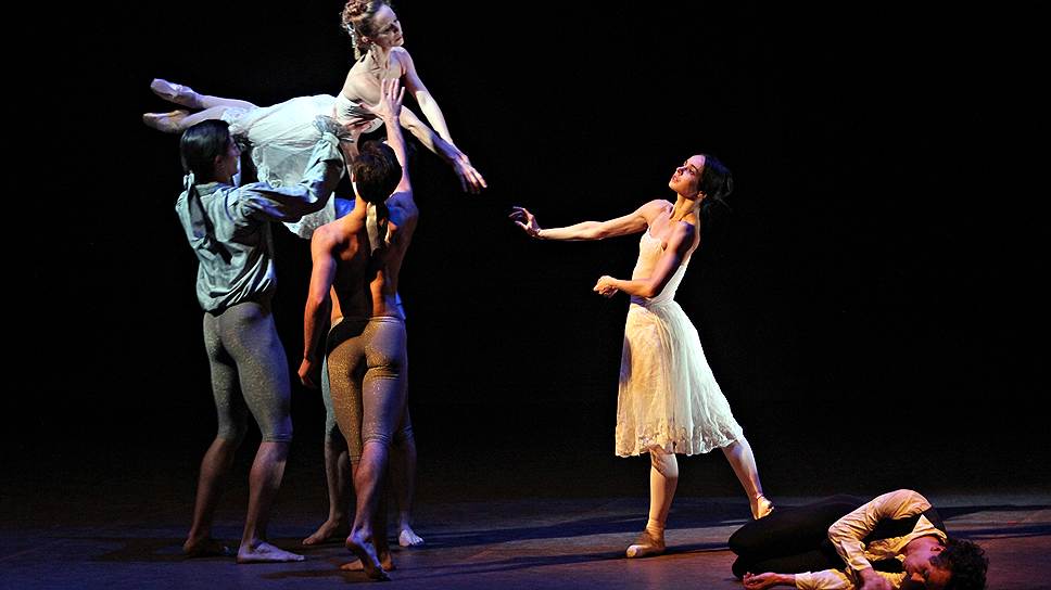 &quot;Дама с камелиями&quot; в исполении труппы «Гамбург-балета» на сцене Михайловского театра, 2012 год