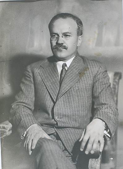 Вячеслав Молотов, около 1933 года 