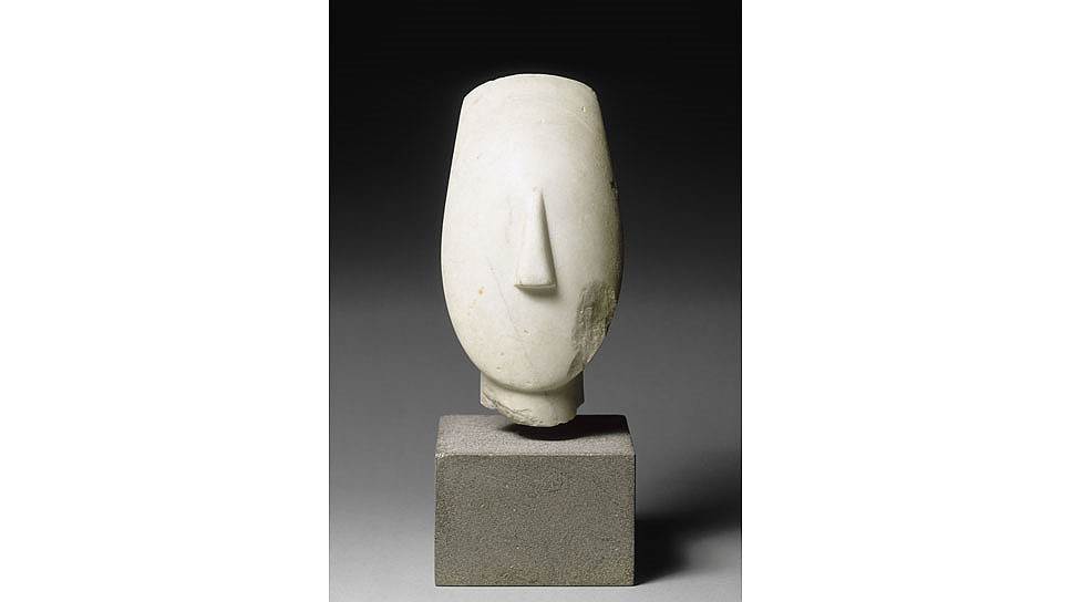 Голова женской фигуры с Кероса, 2700-2300 годы до нашей эры 
