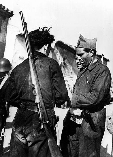 Буэнавентура Дуррути в ходе битвы за Сарагосу, 1936 год