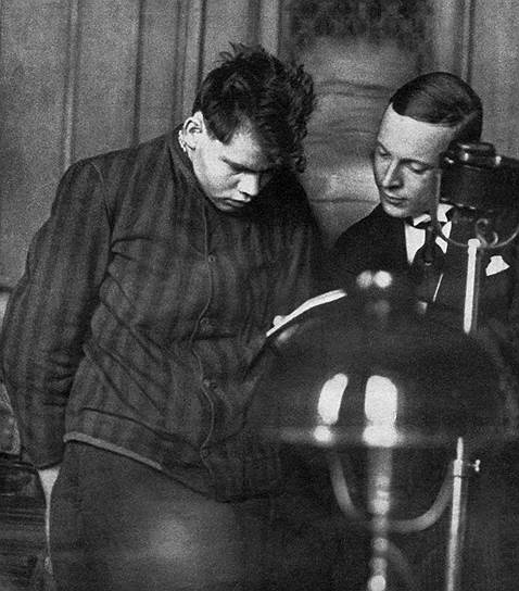 Маринус ван дер Любе во время судебных слушаний по делу о поджоге Рейхстага, октябрь 1933 года