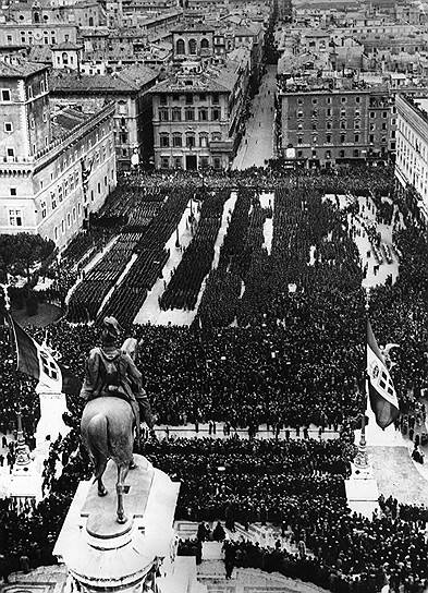Празднование седьмой годовщины прихода Муссолини к власти. Рим, 1929 год
