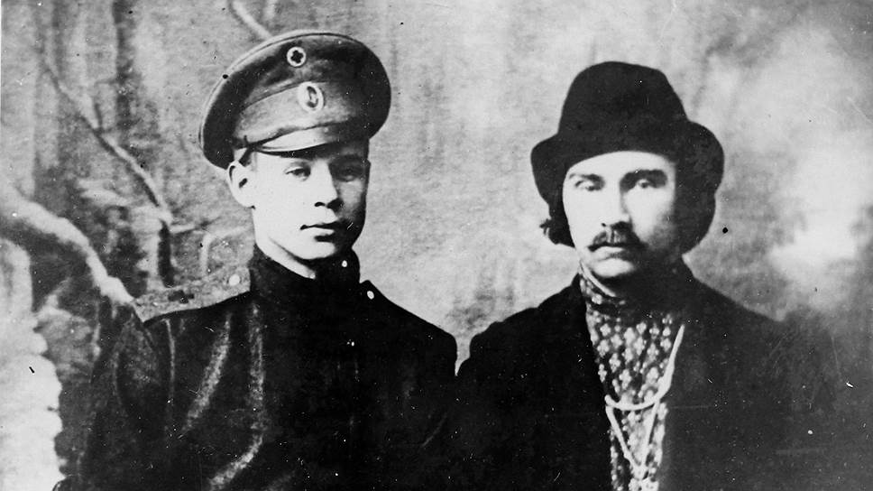 Сергей Есенин и Николай Клюев, 1916 год